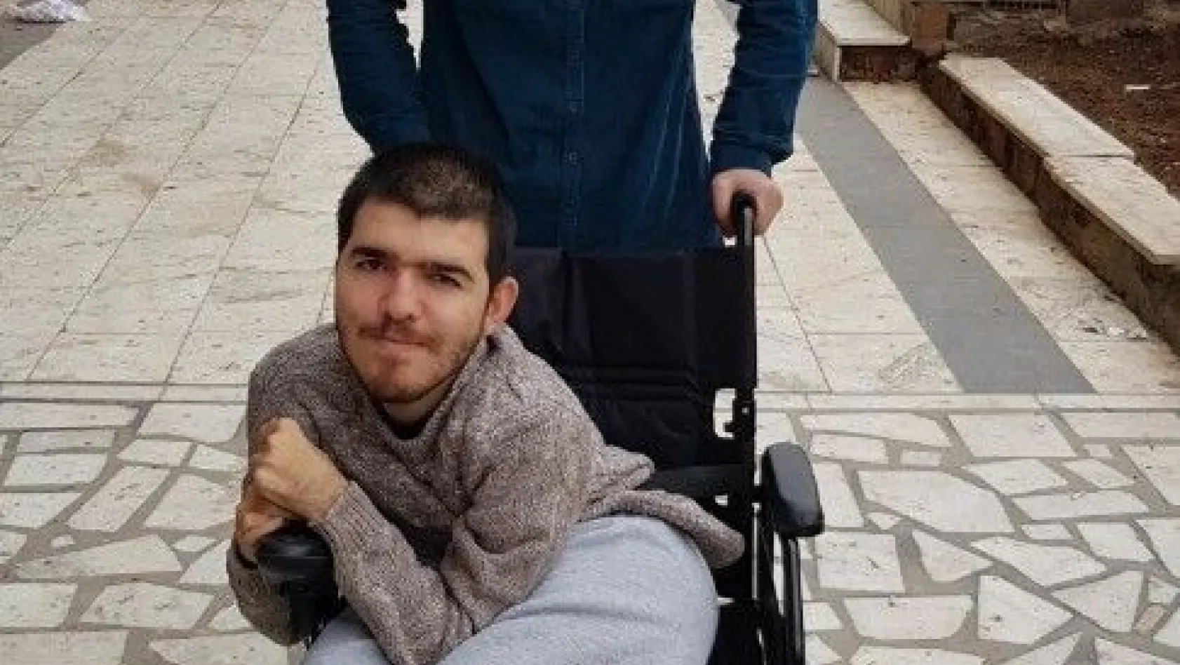 Mardin'deki SPL hastasına, Diyarbakır'dan akülü sandalye
