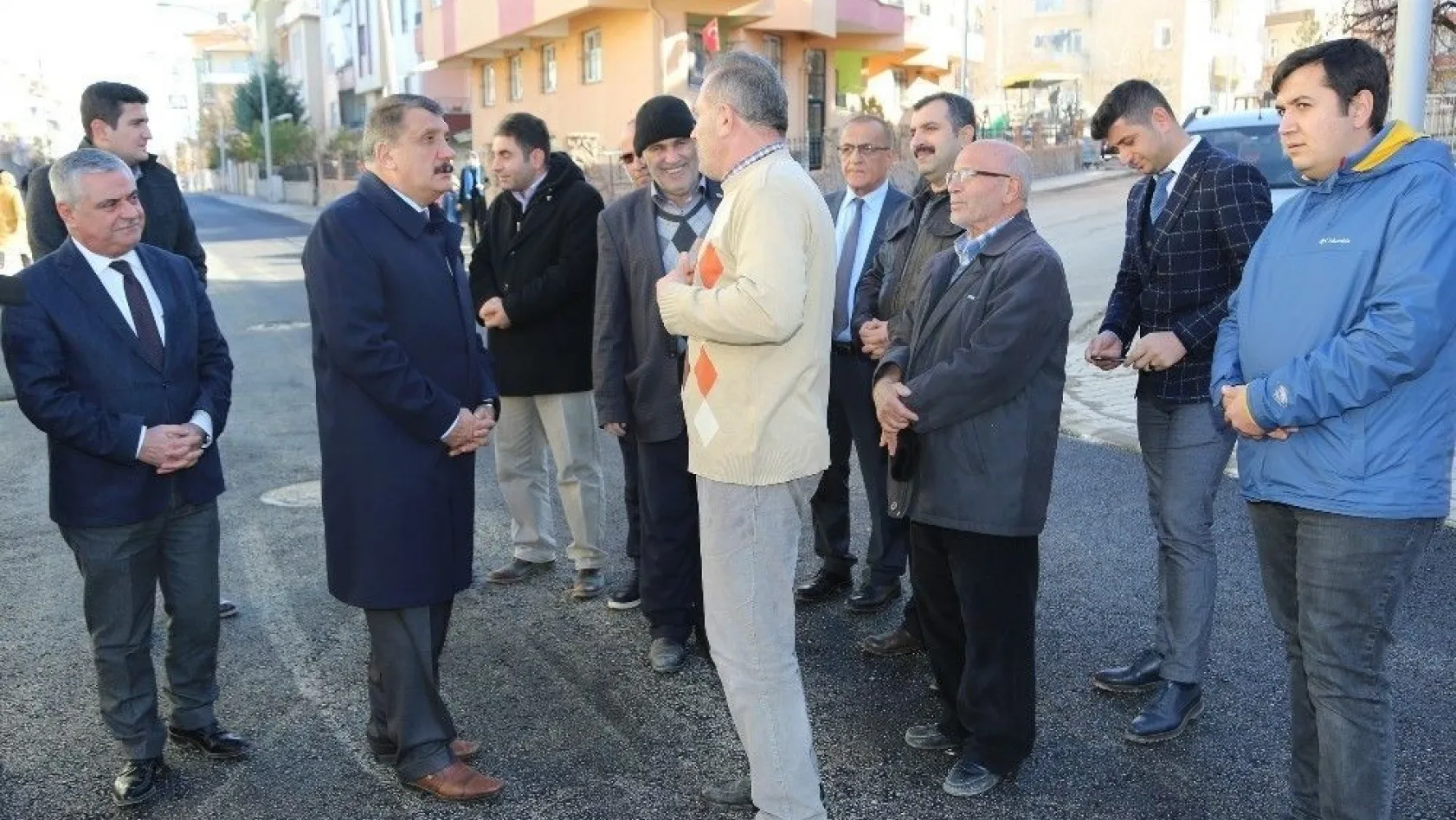 Başkan Gürkan, asfalt çalışmalarını yerinde inceledi
