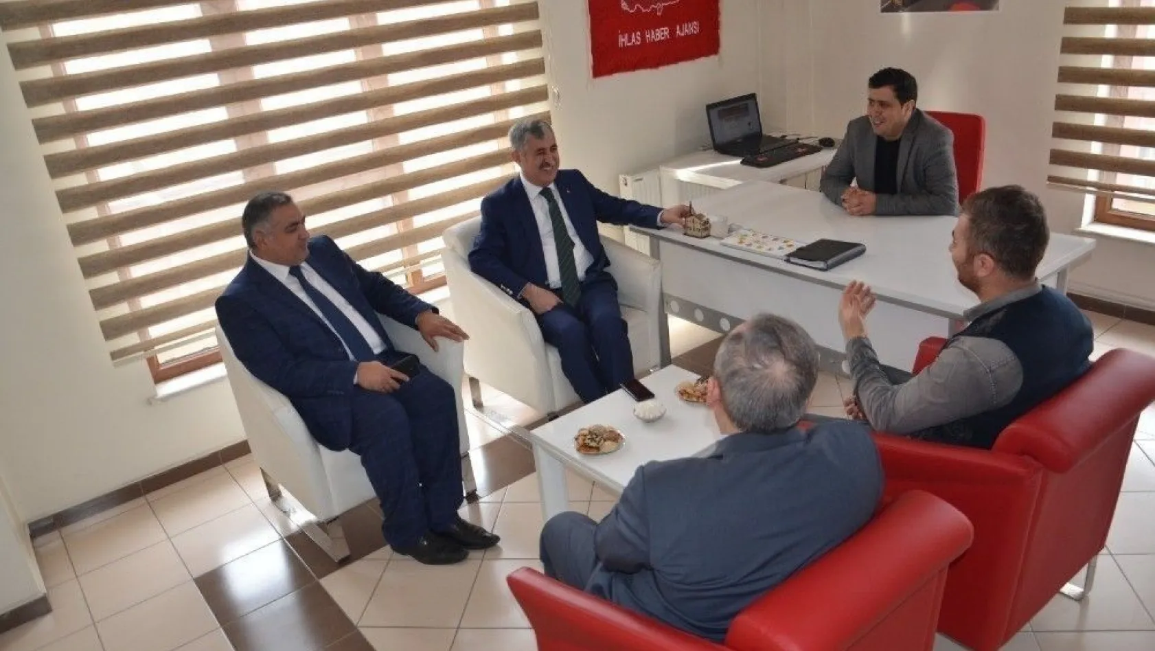 Yeşilyurt Belediye Başkanı Polat'tan İHA'ya ziyaret

