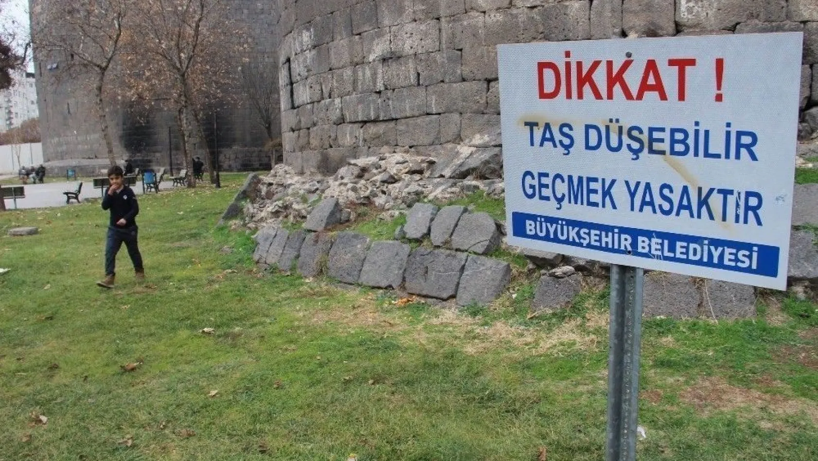 Diyarbakır'da tarih 'dökülüyor'
