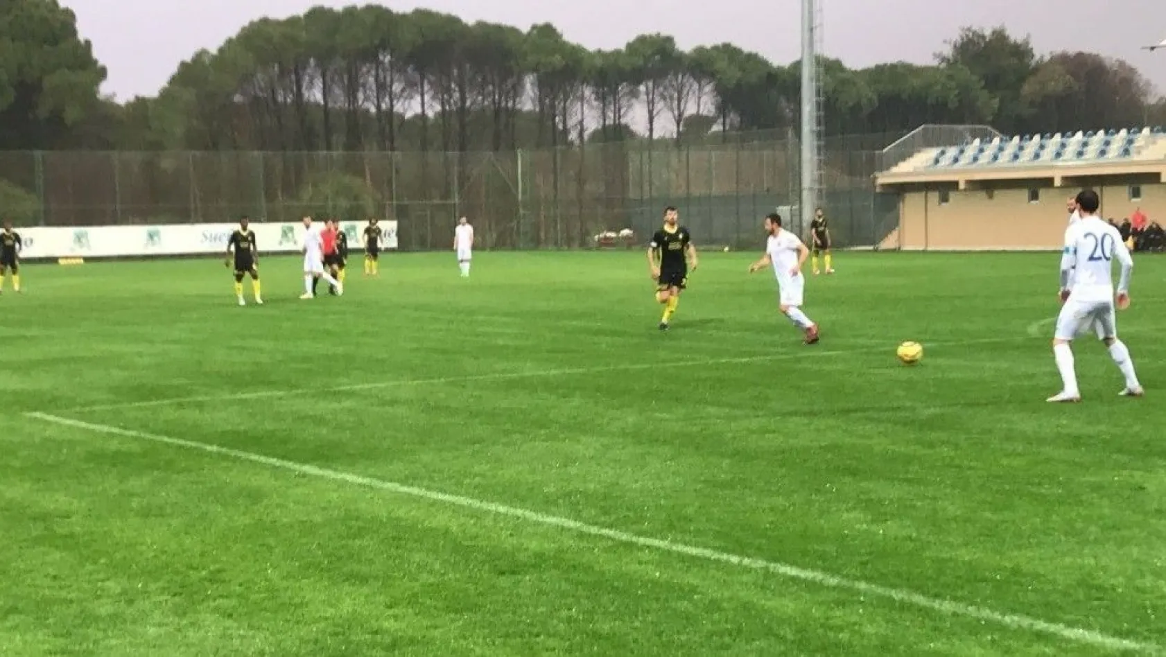Evkur Yeni Malatyaspor, Arnavutluk temsilcisi Luftetarı'yı 3-1 yendi
