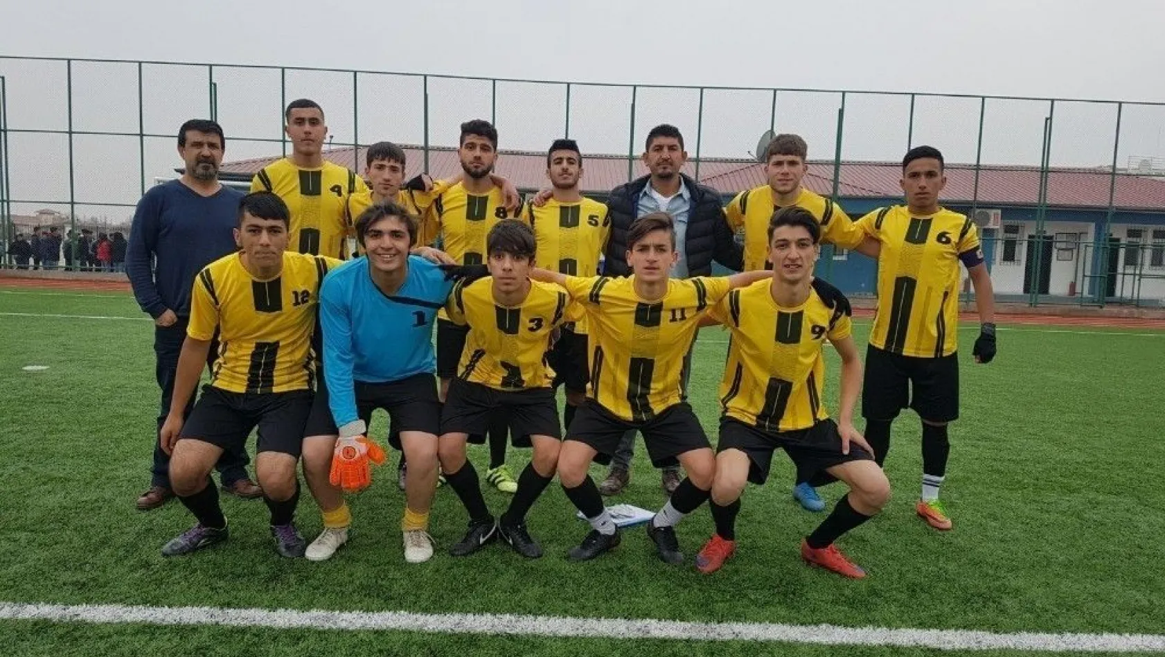 Diyarbakır'da okullararası futbol müsabakaları
