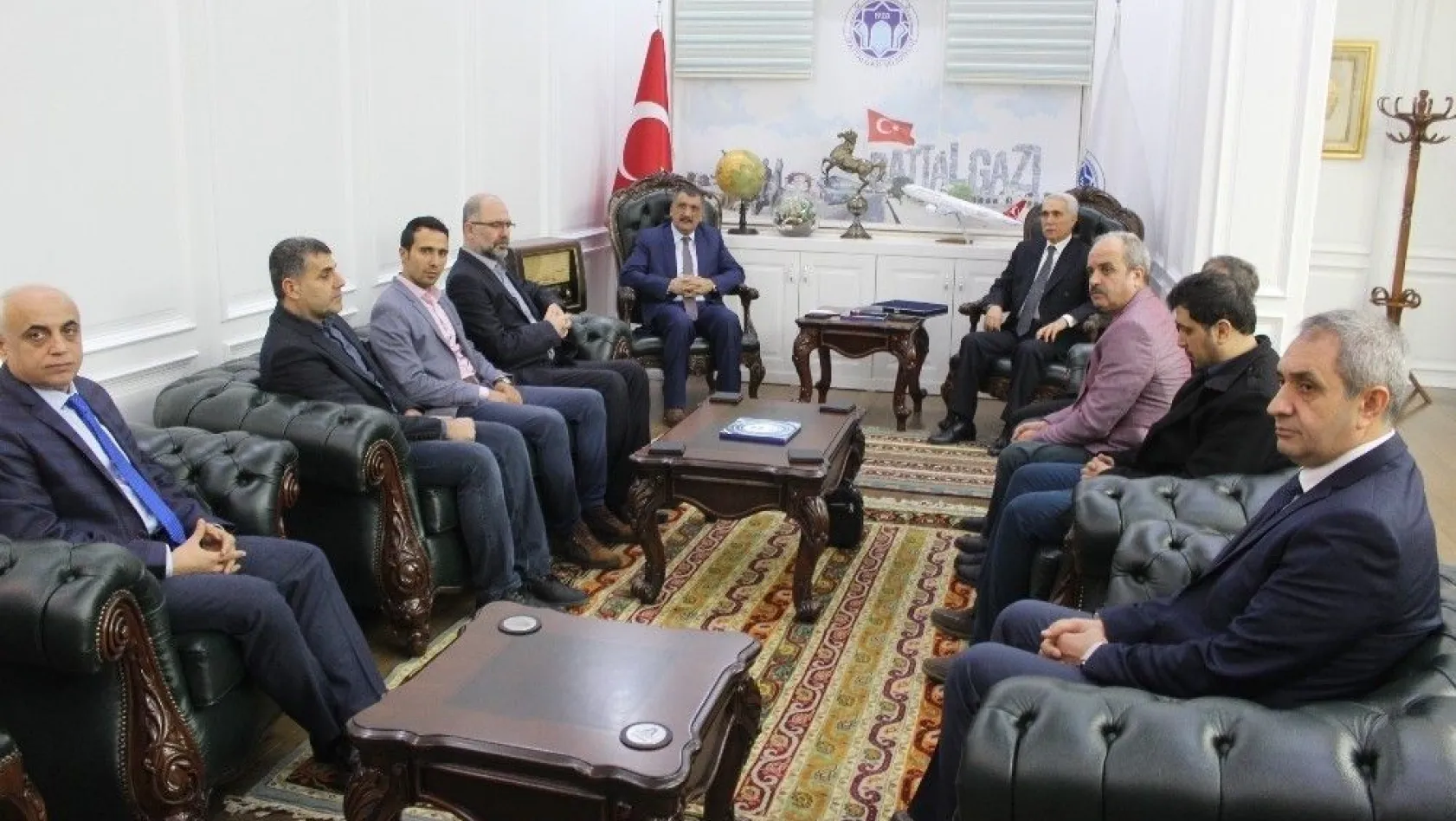 Gazeteciler Başkan Gürkan'a hayırlı olsun ziyaretinde bulundu
