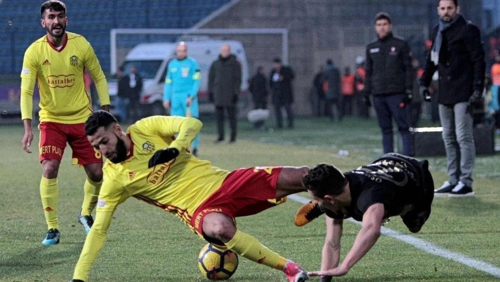 Evkur Yeni Malatyaspor kaçan galibiyete üzülüyor
