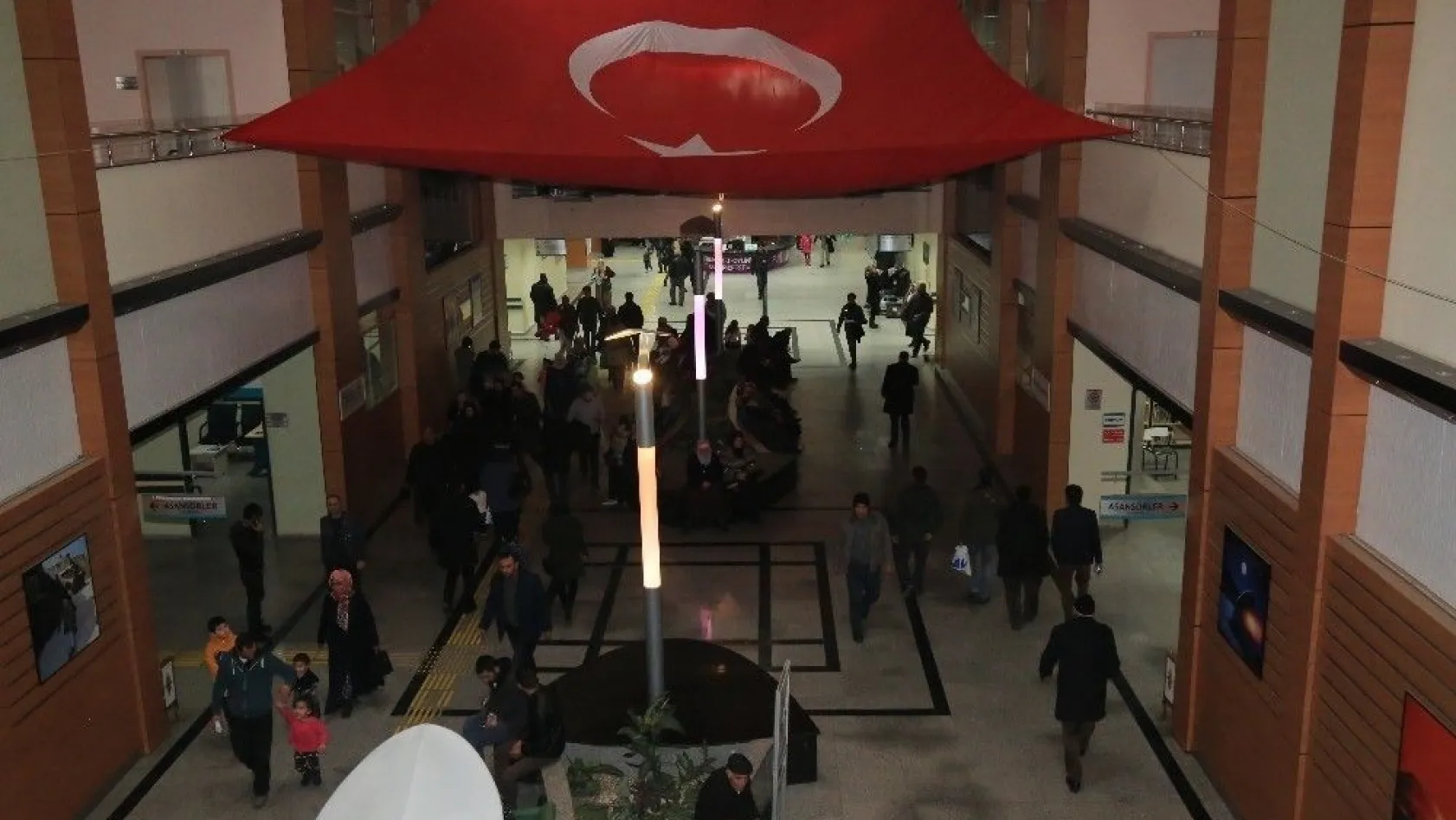 Erzurum BEAH'tan Zeytin Dalı Harekatına bayraklı dualı destek
