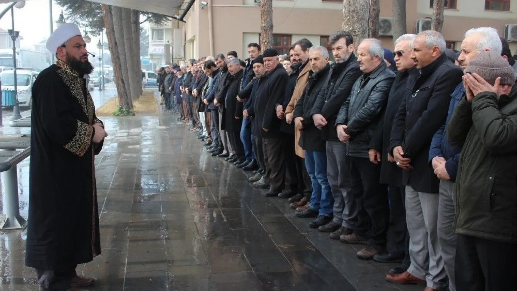Erzincan'da Afrin şehitleri için gıyabi cenaze namazı kılındı
