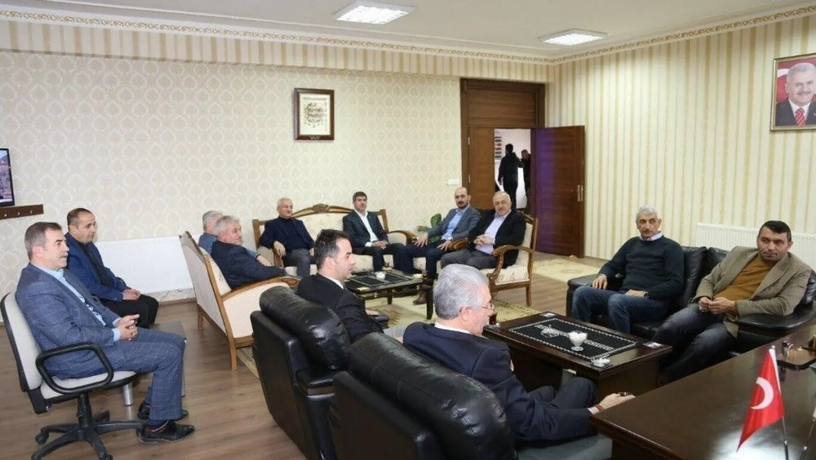 AK Parti Erzincan Milletvekili Karakelle ve Erzincan Belediye Başkanı Başsoy'dan Çukurkuyu Belediyesi'ne ziyaret
