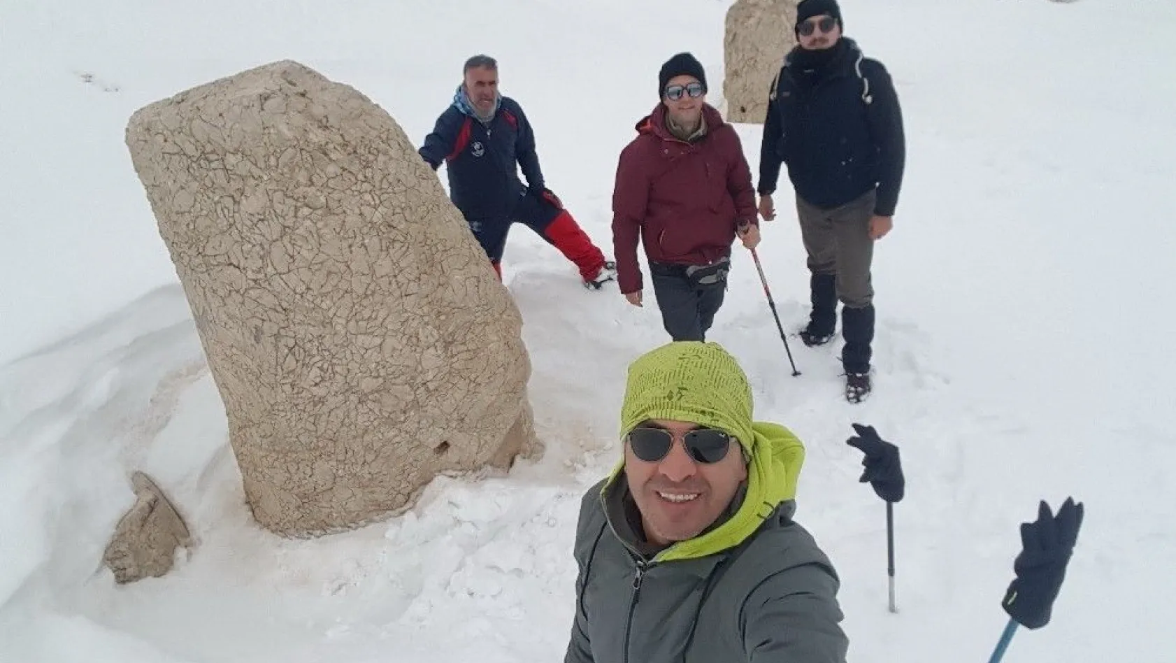 Dağcılar Nemrut Dağı'na tırmandı
