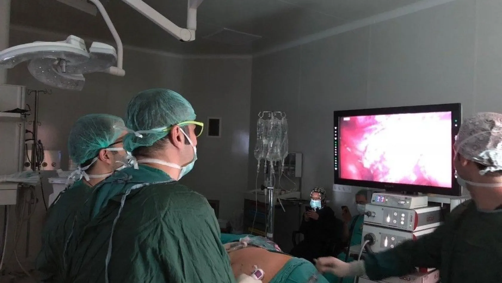 Moldovalı kadına Elazığ'da laparoskopik ameliyat uygulandı