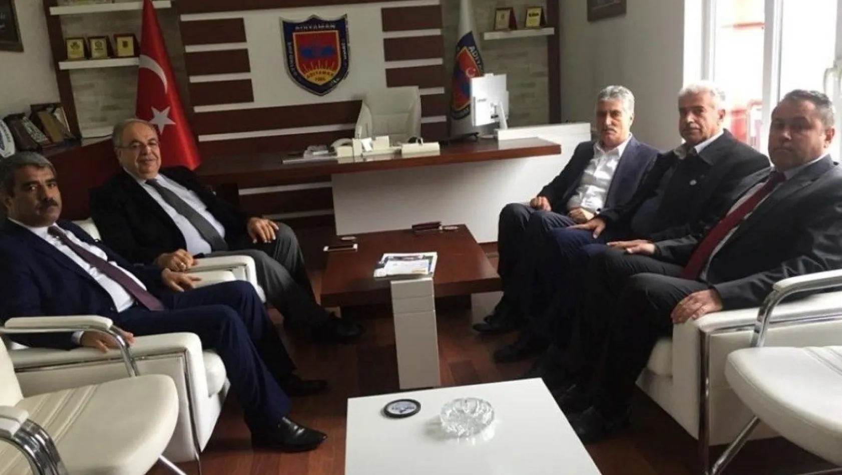 Başkan Kutlu Şoförler Odası Başkanı Ahmet Taş ile bir araya geldi
