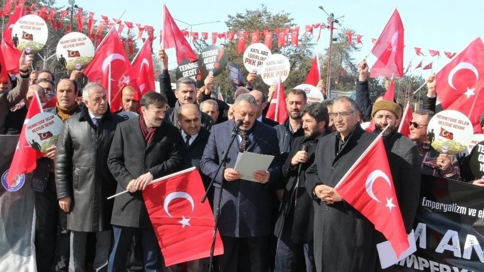 Tüm Anadolu ayaktayız, emperyalizme karşı savaştayız
