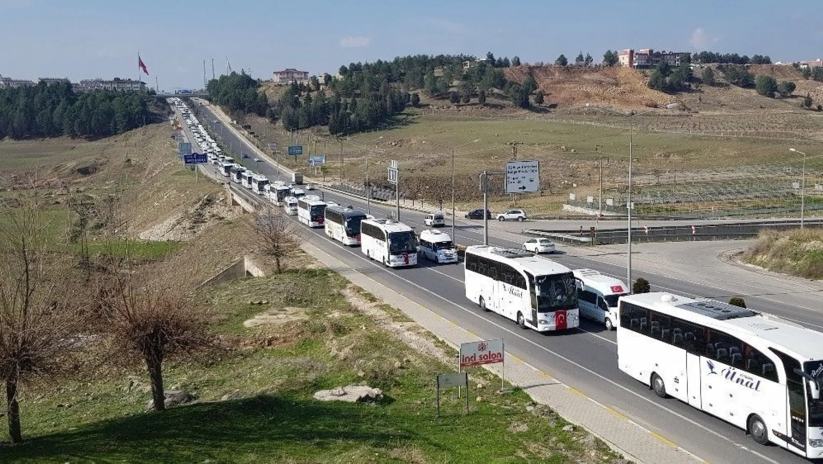 Adıyaman'da yüzlerce araç ile Afrin'e destek konvoyu düzenlendi
