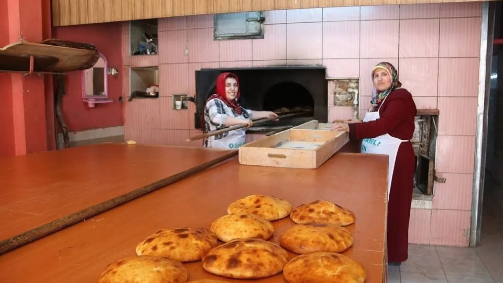 Oltulu Bayanlar Afrin'deki Mehmetçik için kete yaptı
