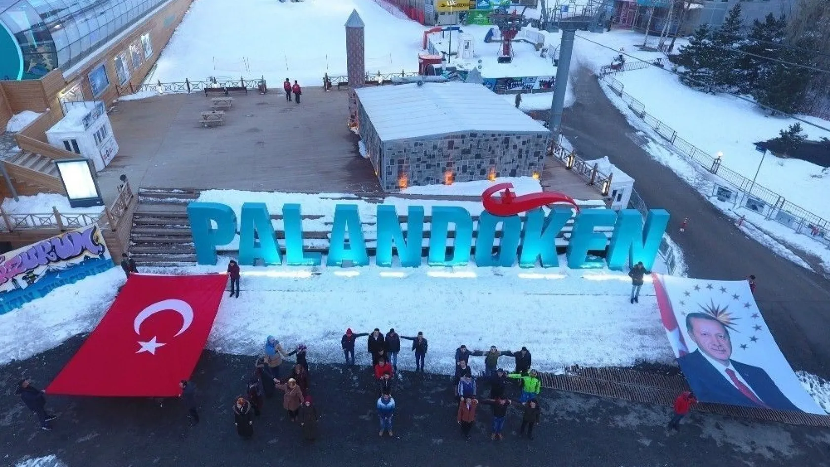 Erzurum Gençlik Meclisi Cumhurbaşkanı Erdoğan'ın doğum gününü kutladı
