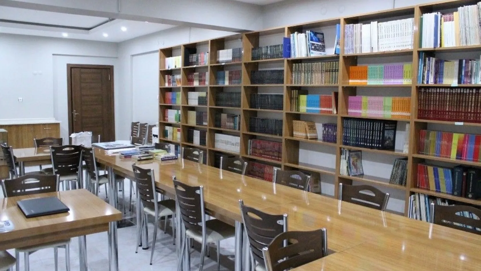 Esentepe Erkek Öğrenci Yurdunda Kitap Kafe açıldı
