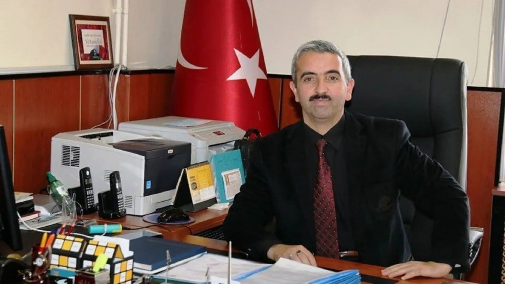 Sivas'ta kaçak define aramaktan gözaltına alınan özel idare müdürü serbest bırakıldı
