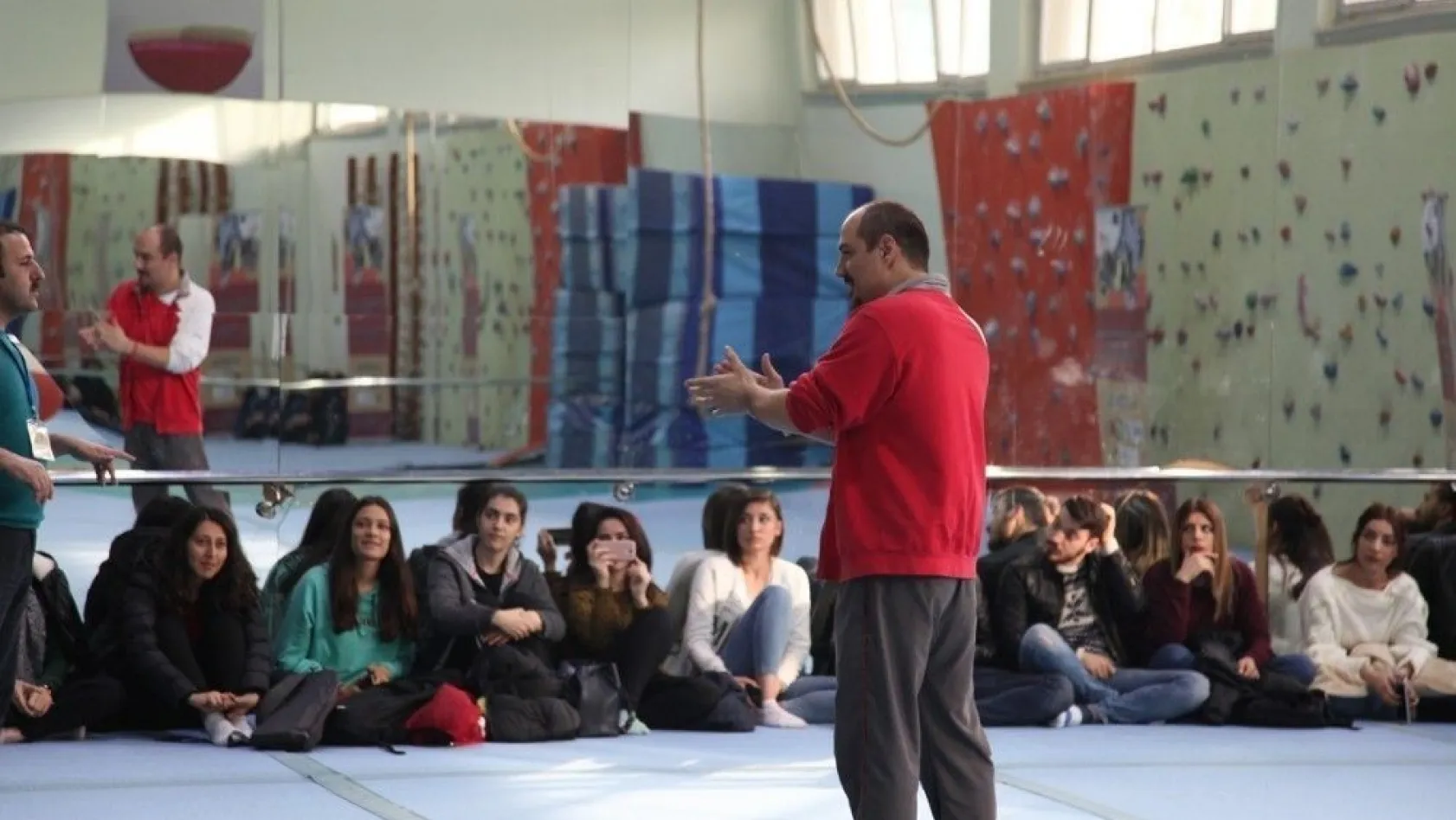 'Sosyal İçerme Aracı Olarak Dövüş Sanatları'' toplantıları devam ediyor
