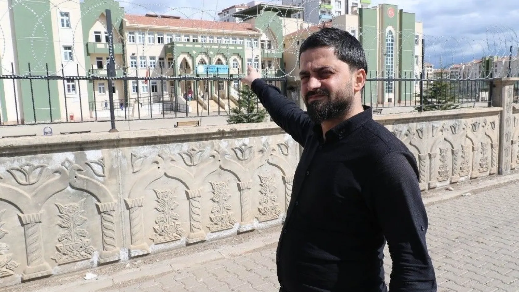 Diyarbakır'da bir okul mikrop yuvasına döndü
