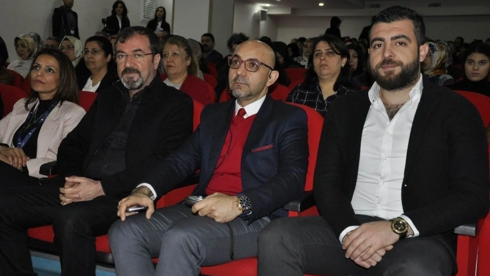 Bilnet okulları Diyarbakır'da velileri bilgilendirdi
