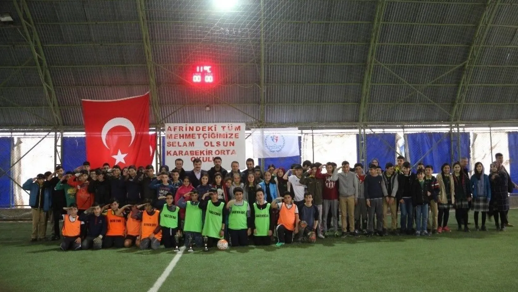 Karabekir Ortaokulu sınıflar arası halı saha futbol turnuvası sona erdi
