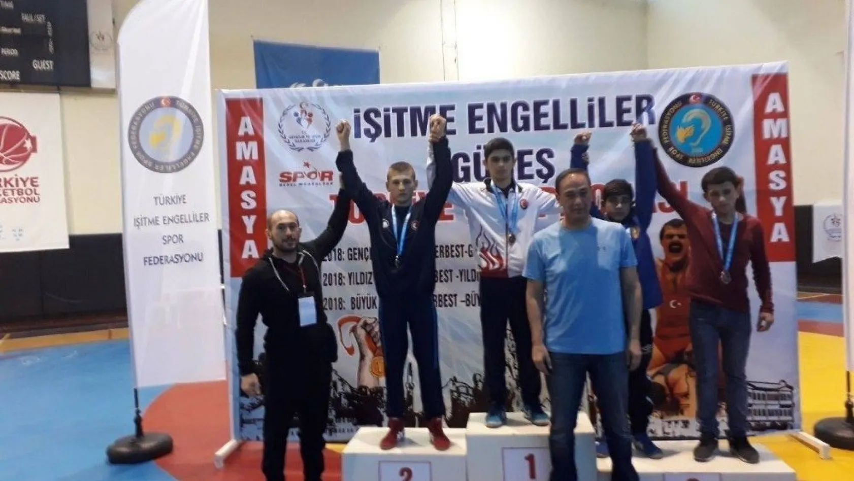 Palandöken Belediye Spor güreş takımı sporcusu Türkiye şampiyonu oldu
