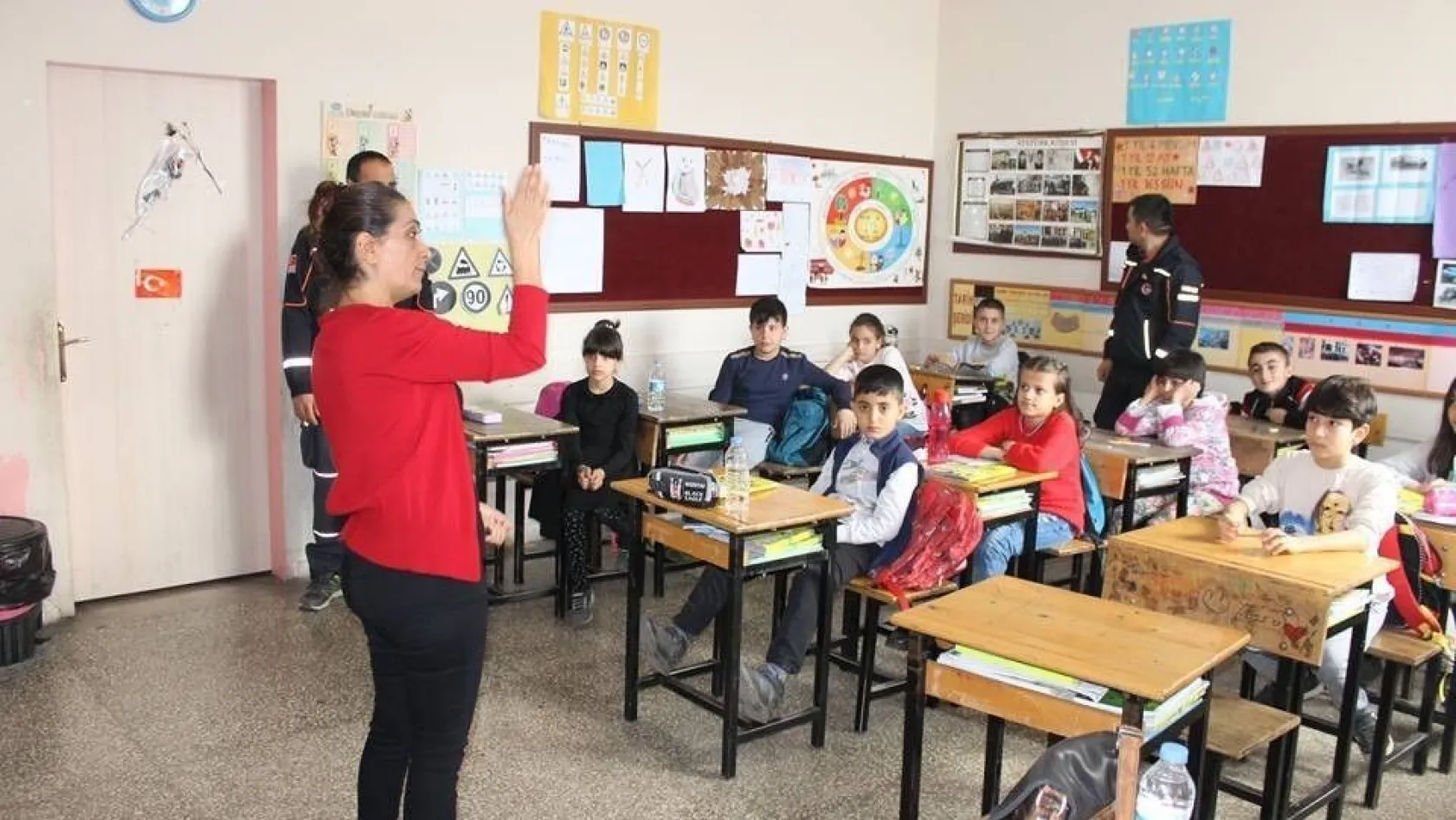 Tunceli'de afet bilinci eğitimleri
