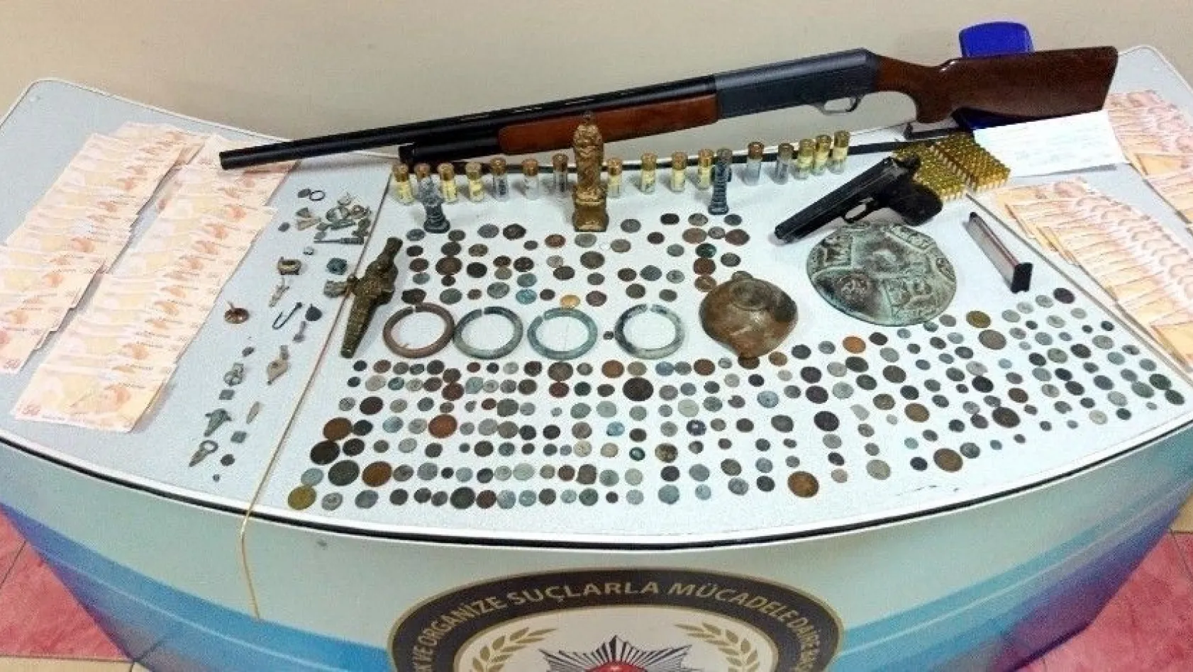 Erzincan'da sahte para ve tarihi eser kaçakçılığı: 7 gözaltı
