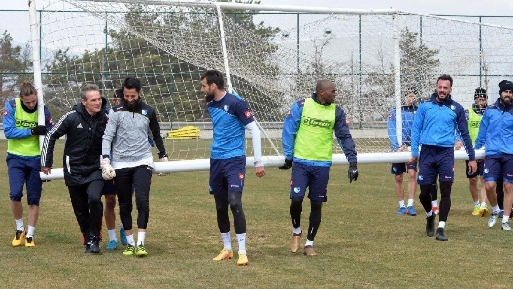 BB. Erzurumspor, Ümraniyespor maçının hazırlıklarını tamamladı
