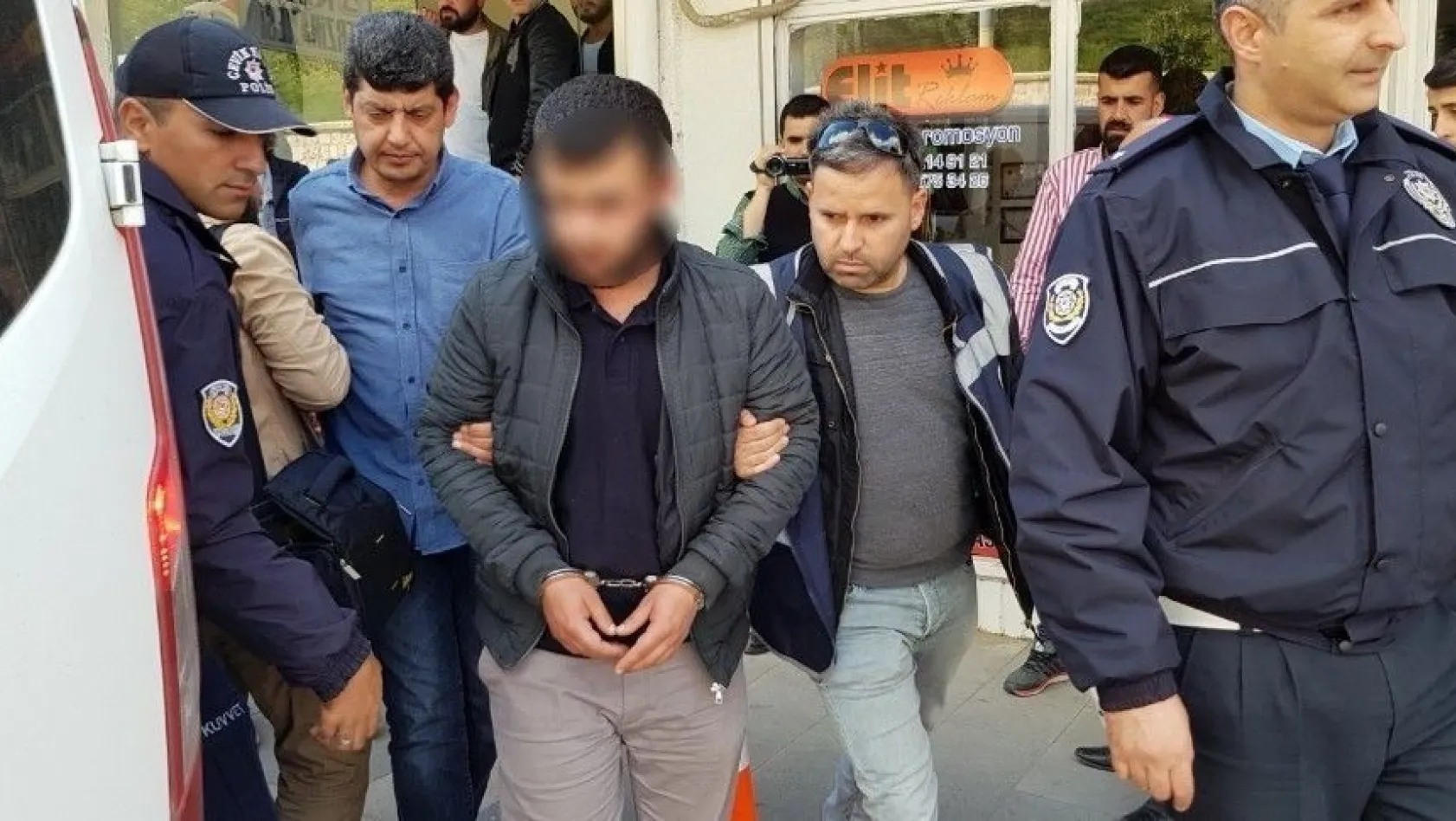 Göçmen kaçakçısı Adıyaman'da yakalandı
