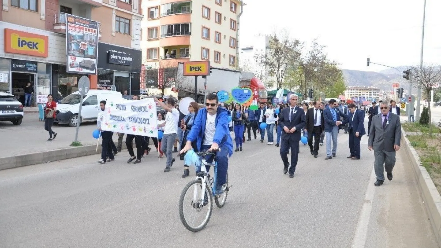 Tunceli'de Otizim günü etkinlikleri
