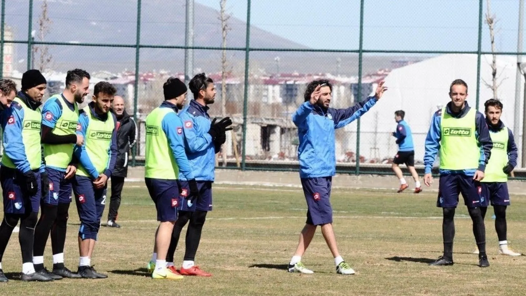 Dadaşlar'da  Gazişehir Gaziantepsor maçı hazırlıkları
