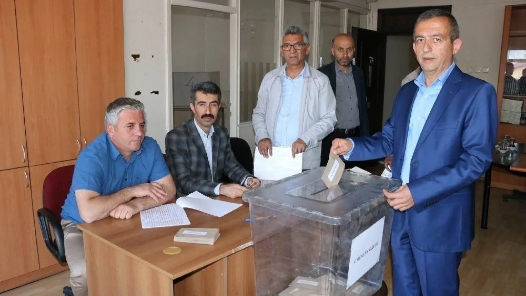 ETSO seçimlerini Ahmet Tanoğlu kazandı
