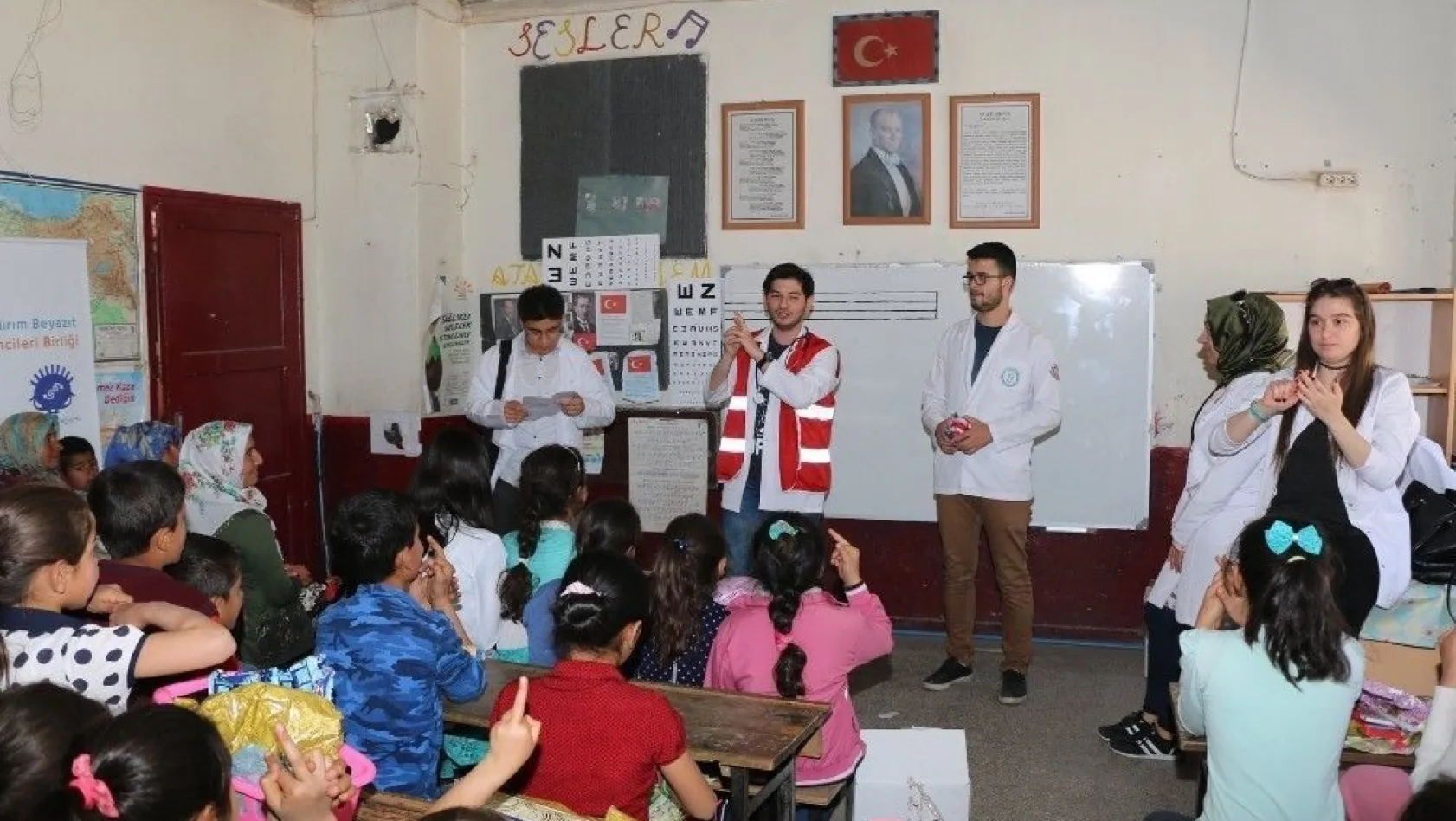 Tıp öğrencileri Pazarcık'ta sağlık taraması yaptı

