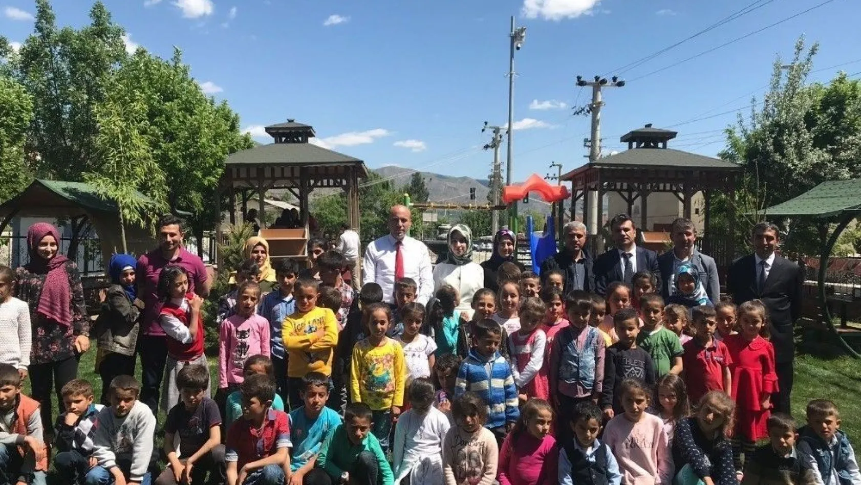 Başkan Dülgeroğlu, köy okullarında öğrencilerle bir araya geldi
