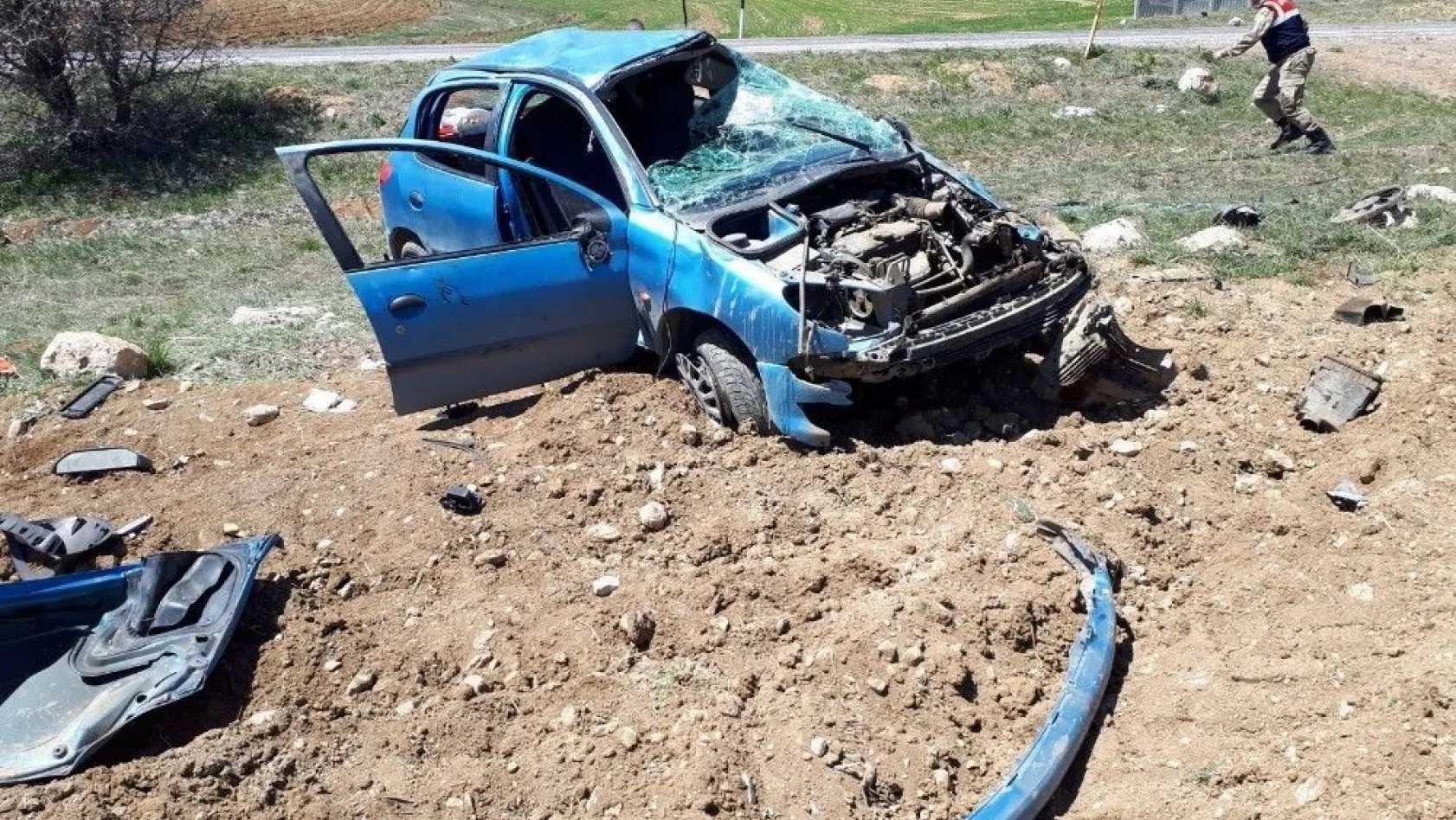 Gürün'de trafik kazası 4 yaralı
