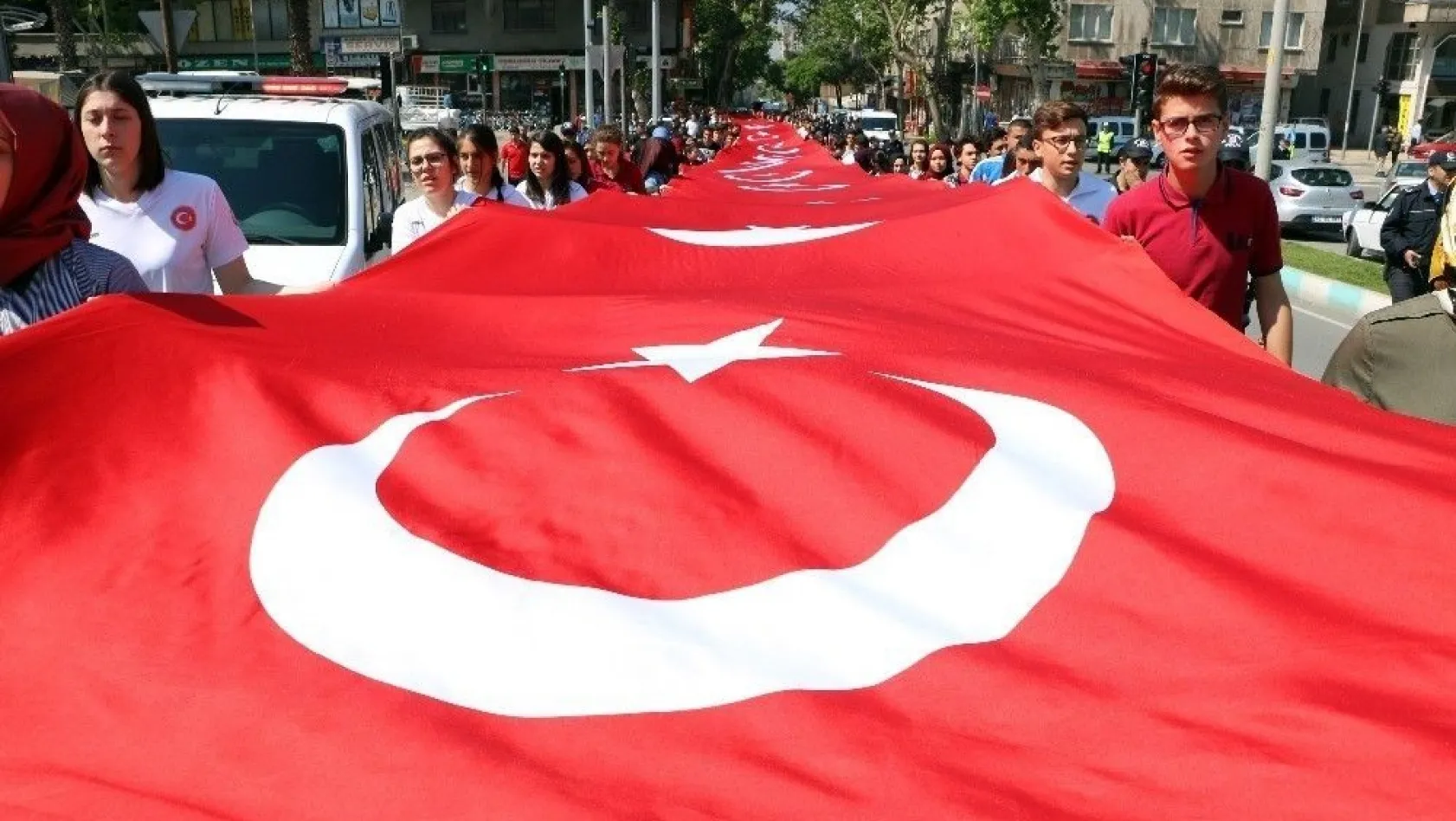 Kahramanmaraş'ta 57'nci Alay şehitlerine vefa yürüyüşü
