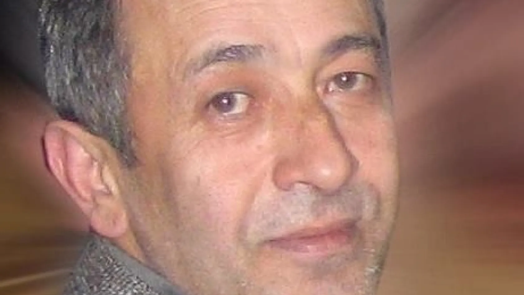 Gazeteci Narmanlıoğlu, hayatını kaybetti
