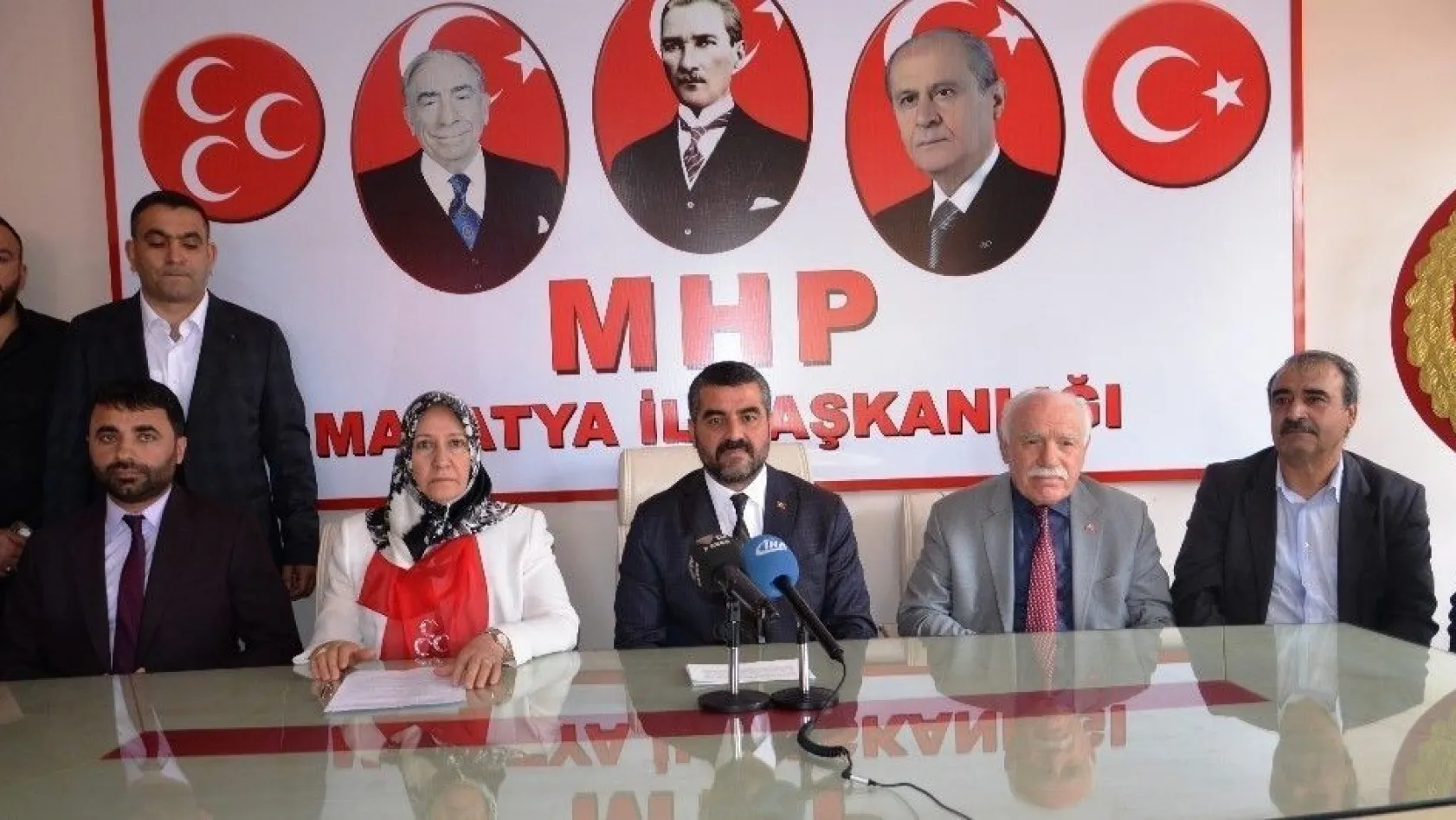 Saime Palancıoğlu, MHP'de aday adaylığını açıkladı
