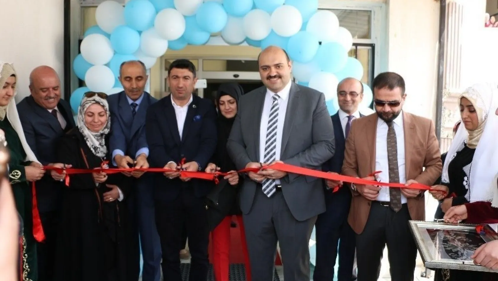Aziziye Halk Eğitim Müdürlüğü'nün yeni binası hizmete açıldı
