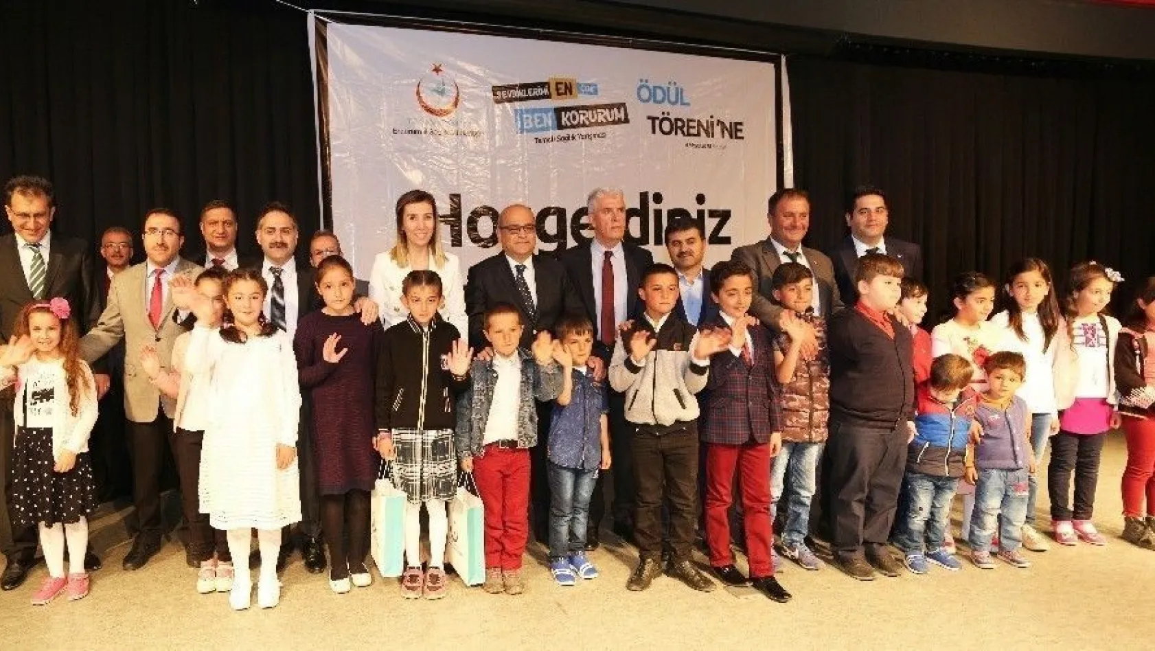 Erzurumlu Çocuklar 'Sevdiklerimi Kanserden En Çok Ben Korurum' dedi
