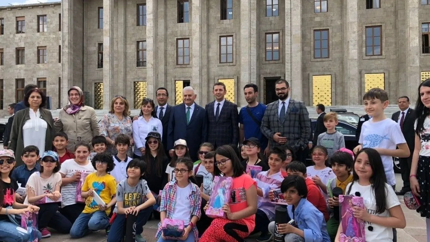 Atatürk Üniversitesi Özel Vakıf Okullarına Başbakan jesti

