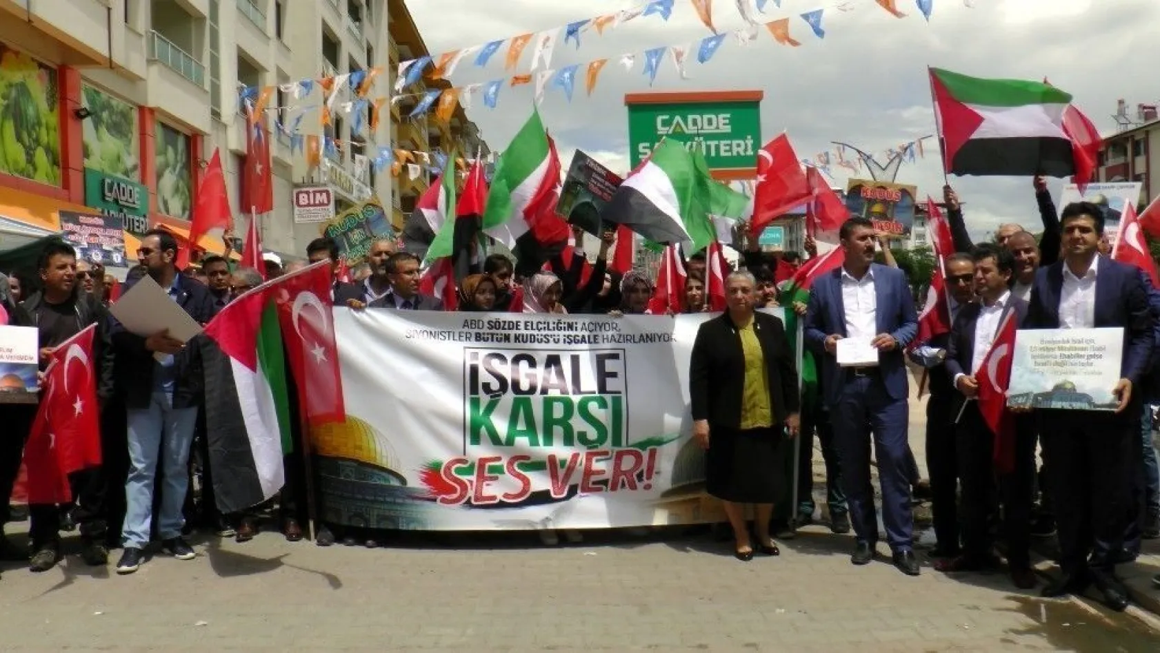 Tunceli'de ABD ve İsrail protesto edildi
