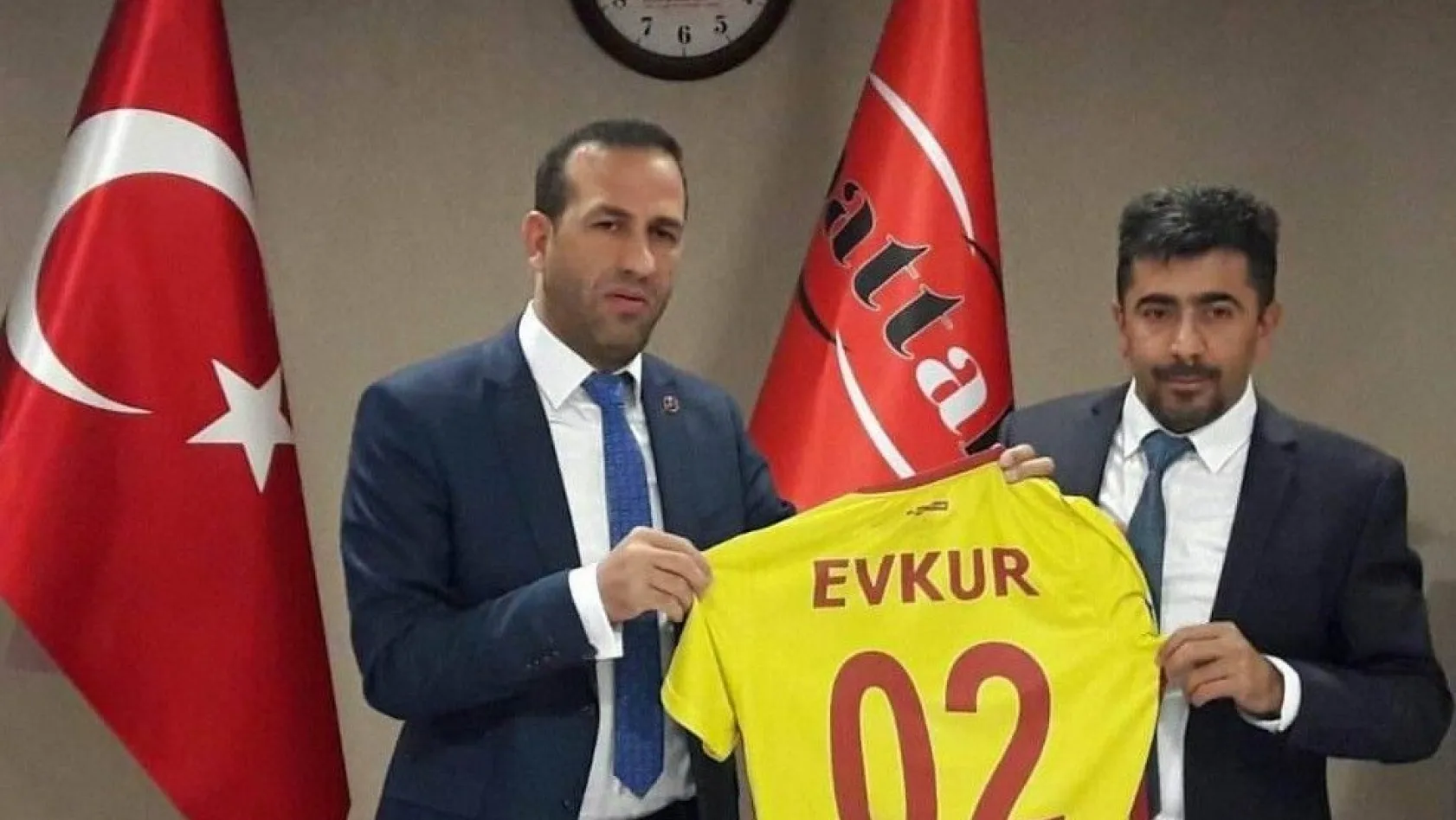 Evkur Yeni Malatyaspor - Kayserispor maçına gelecek taraftara iftarlık dağıtılacak
