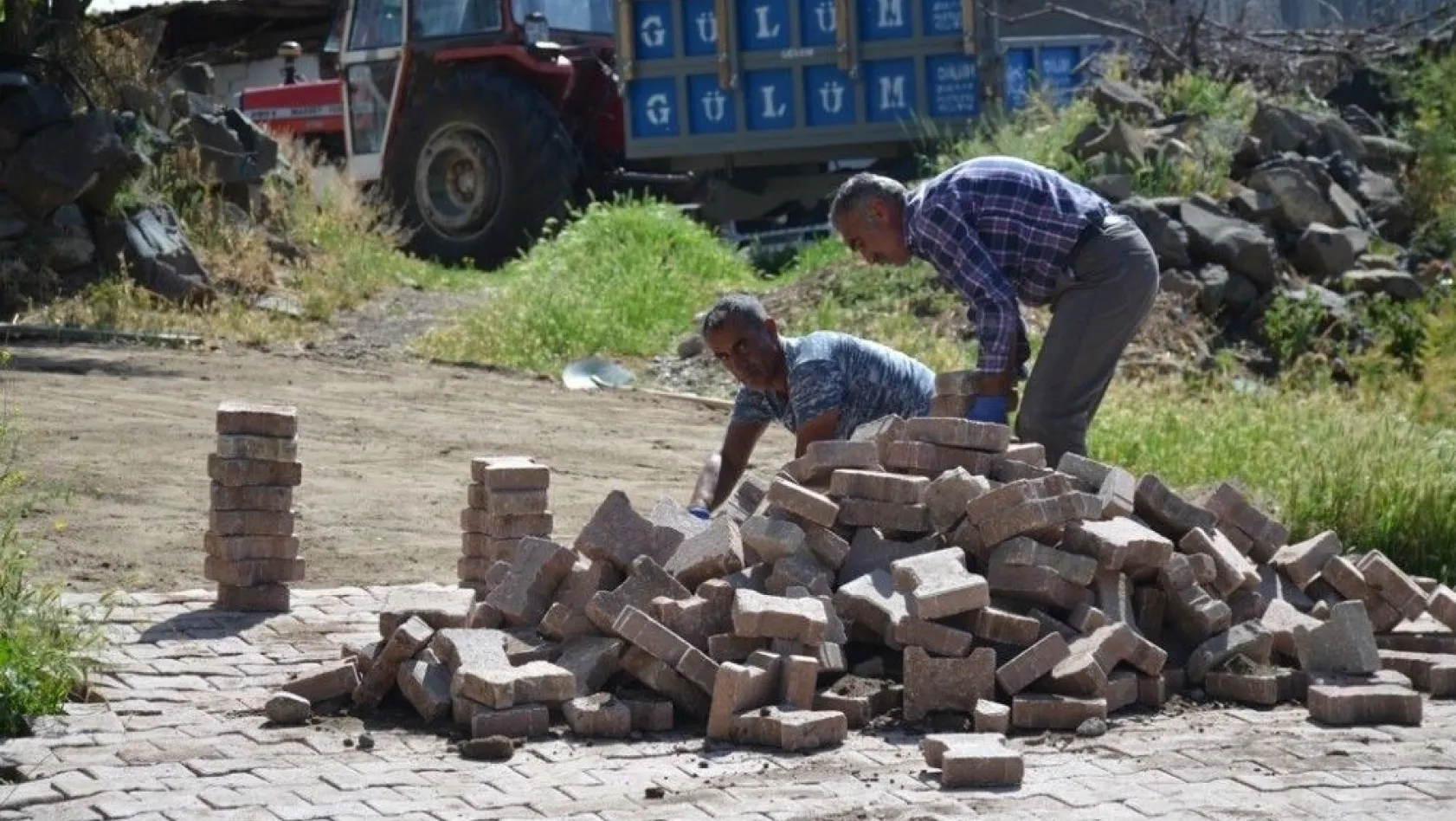 Arguvan Belediyesi yenileme çalışmalarına devam ediyor
