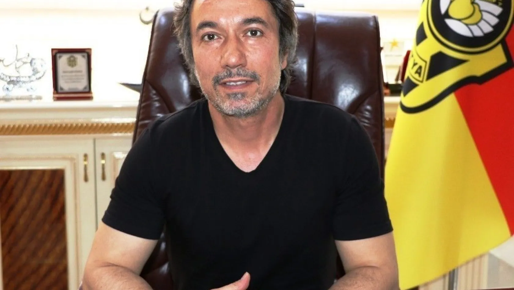 Evkur Yeni Malatyaspor, Erol Bulut ile 'devam' dedi
