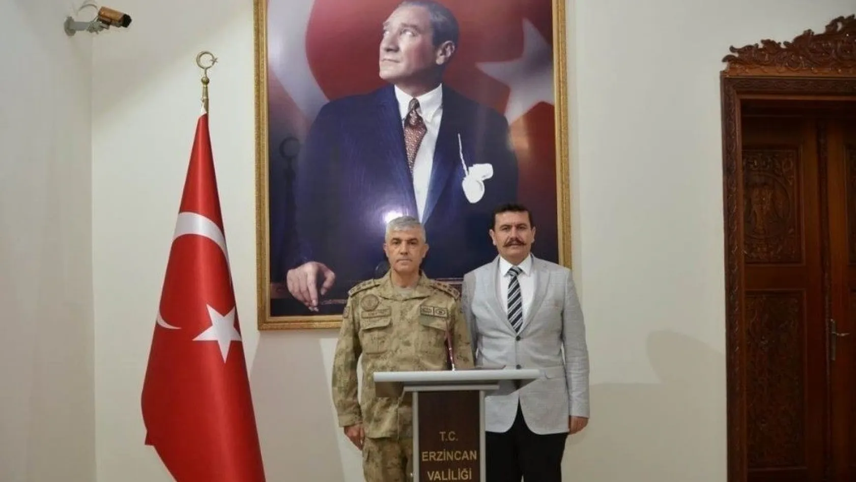 Jandarma Genel Komutanı Orgeneral Arif Çetin, Erzincan Valiliği'ni ziyaret etti
