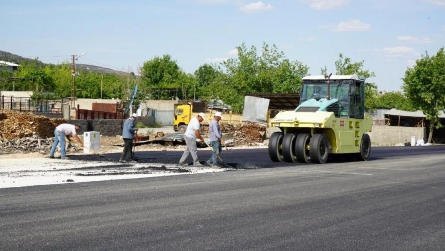 3. Çevreyolunda asfalt çalışması
