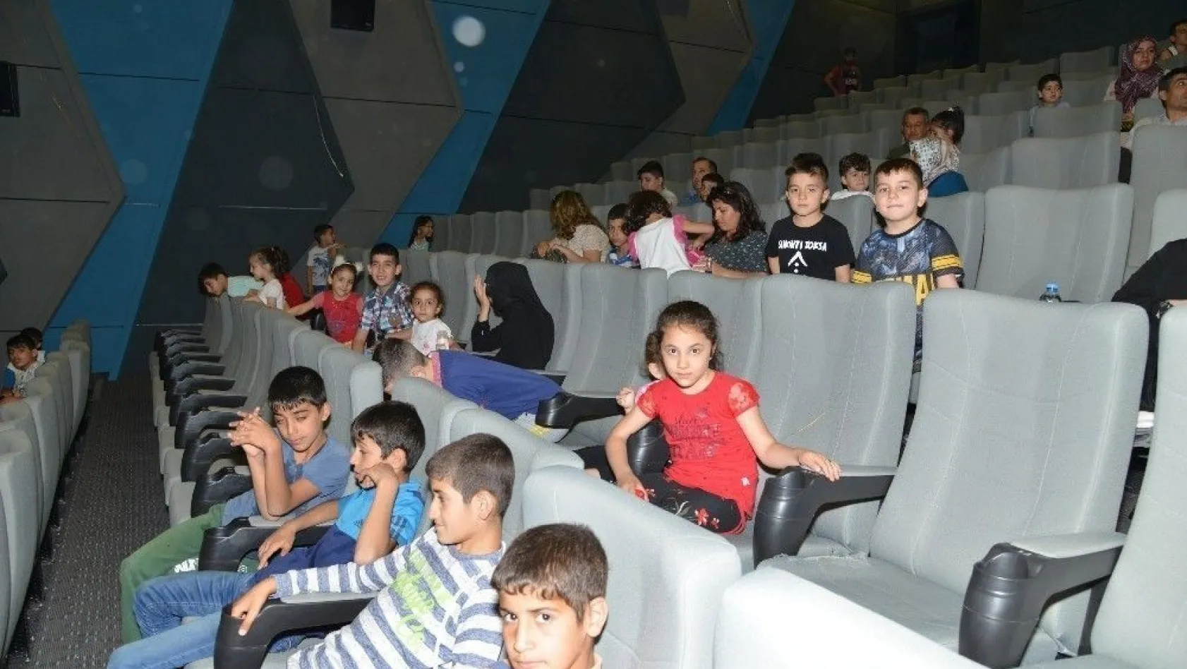 Diyarbakır'da ücretsiz sinema günleri haziran programı başladı
