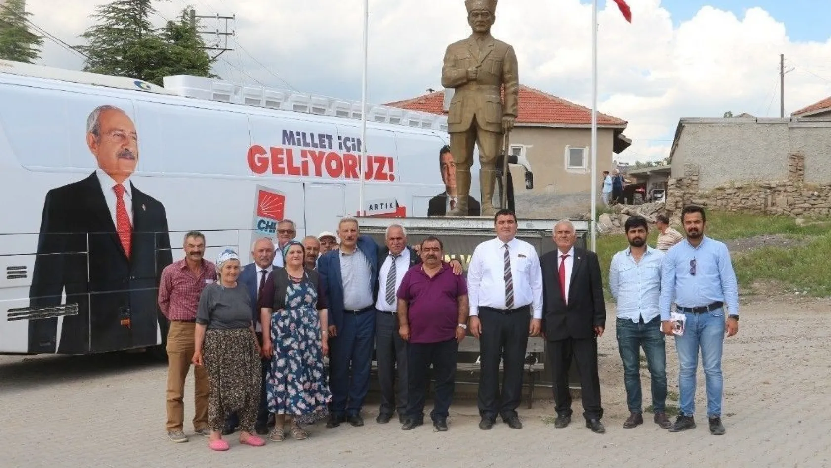 CHP Sivas Milletvekili adayı Karasu Gemerek halkıyla kucaklaştı
