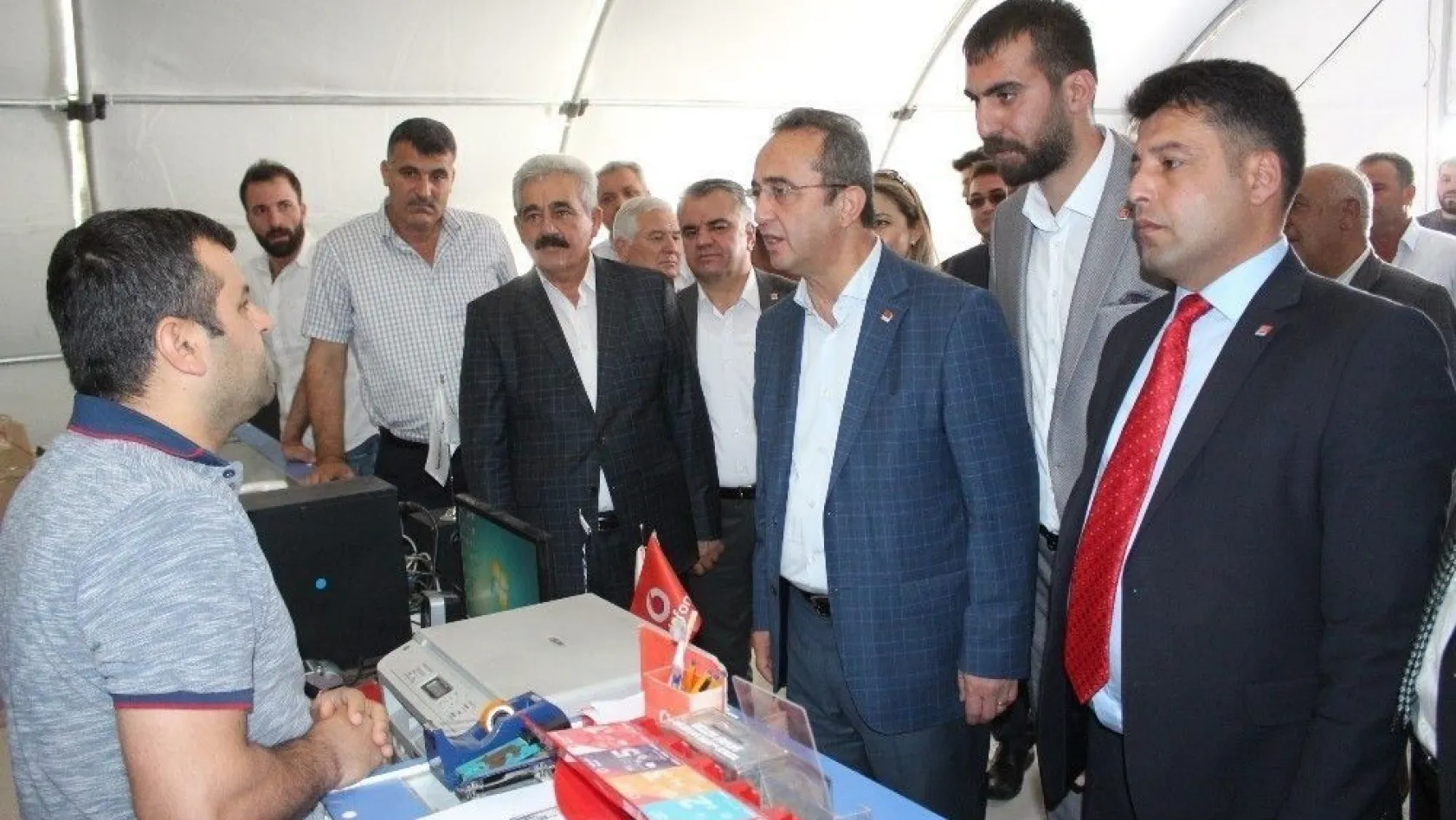 CHP'li Bülent Tezcan'dan konteyner kent eleştirisi
